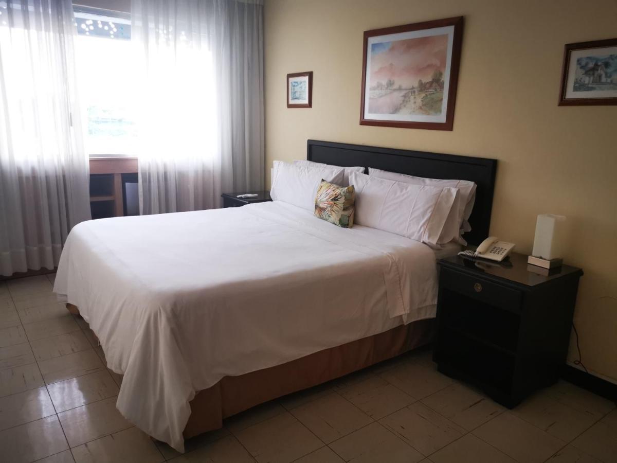 Hotel Sin Escala Palmira  Eksteriør billede